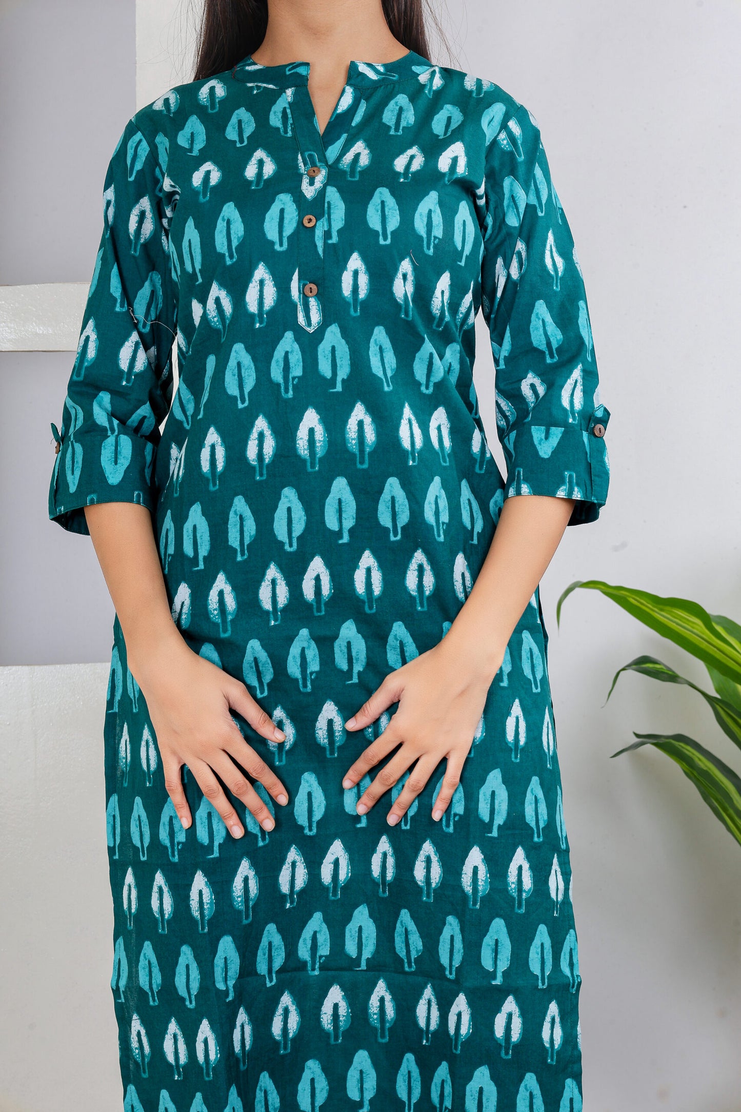 Bottle green leaf print kurta pant set