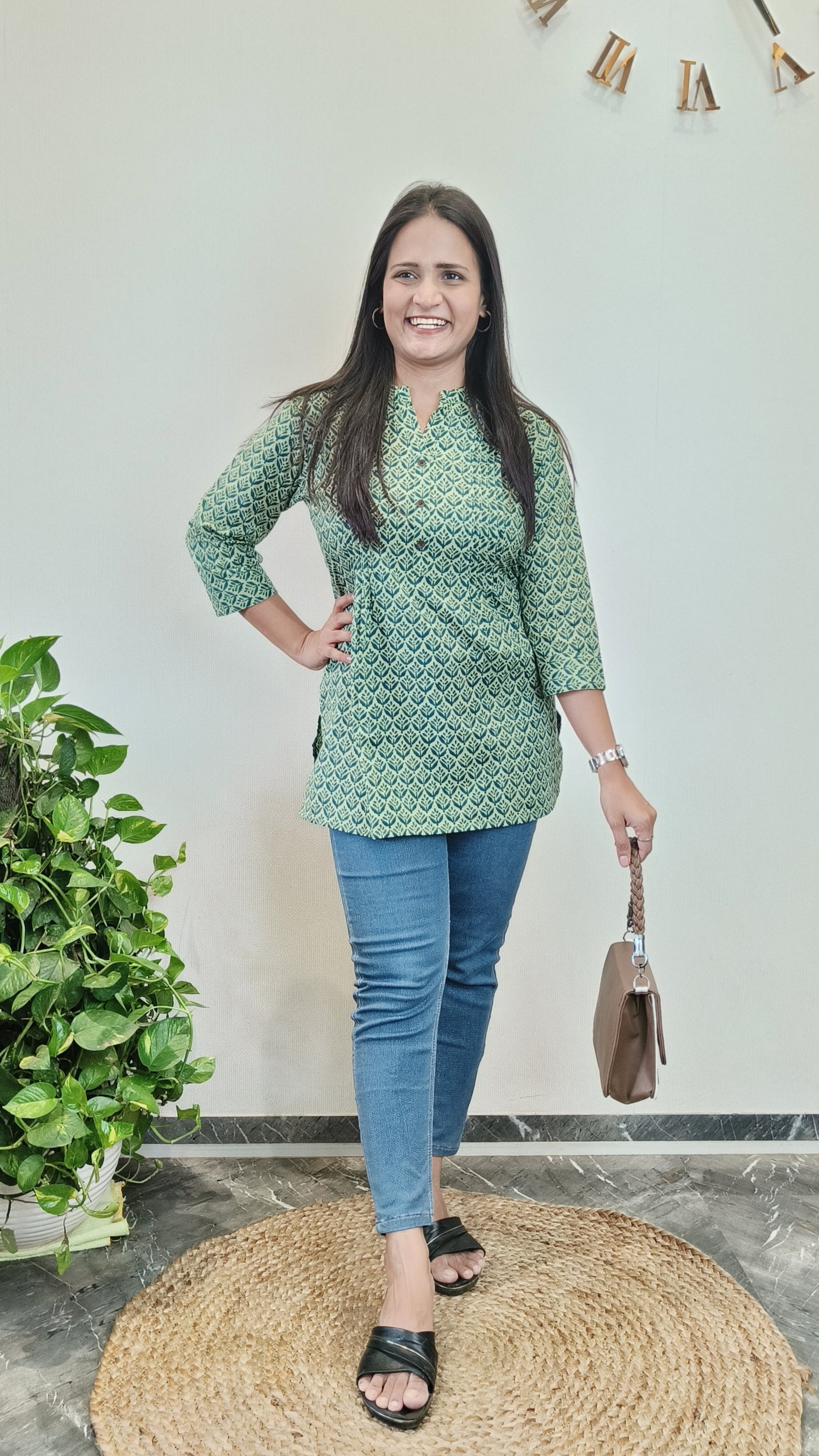 Green leaf motifs pintex short kurta