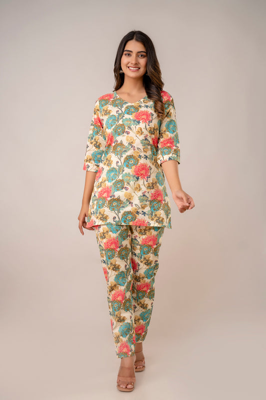 Cream V-neck pure cotton floral co-ord set