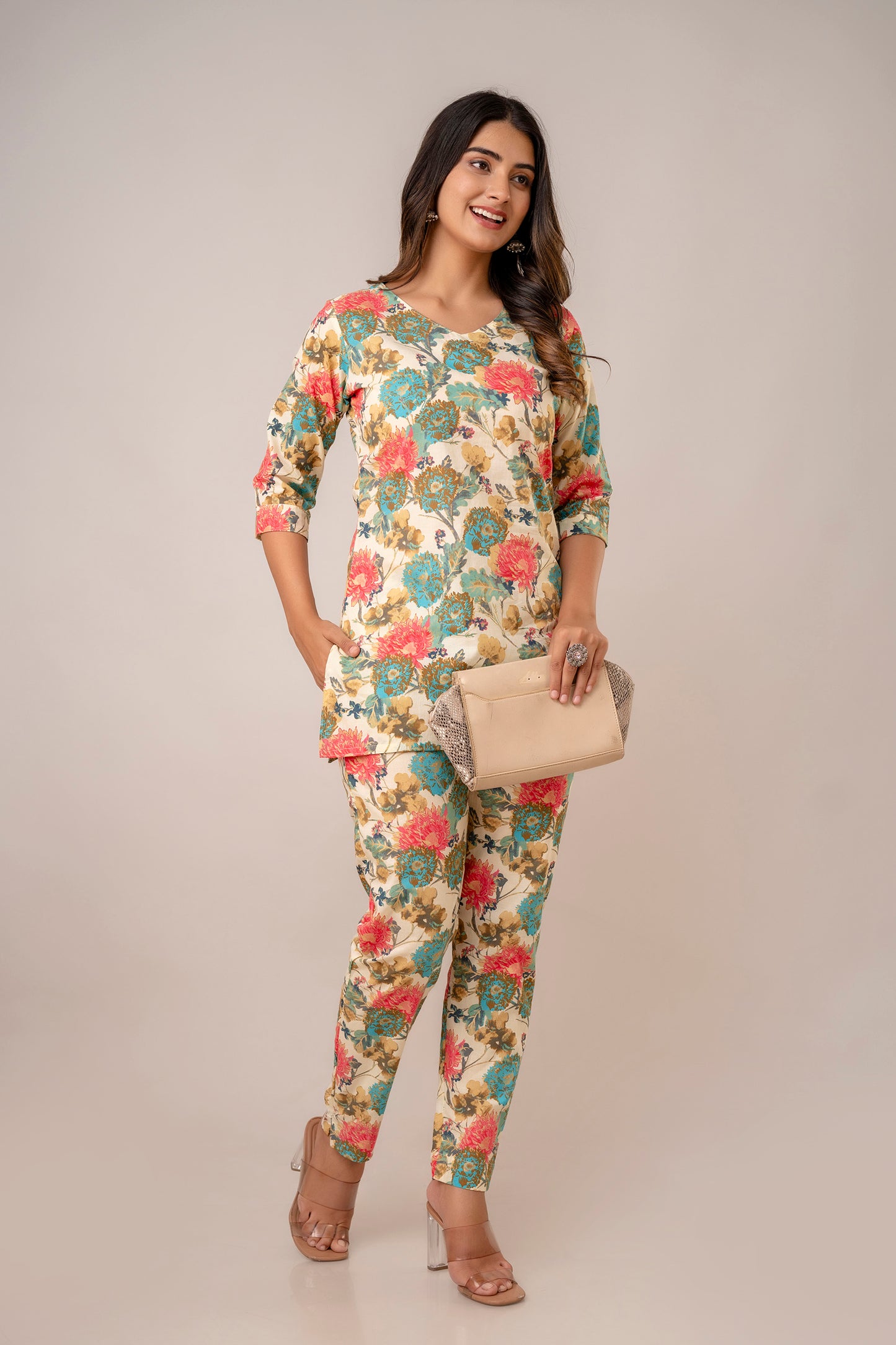 Cream V-neck pure cotton floral co-ord set