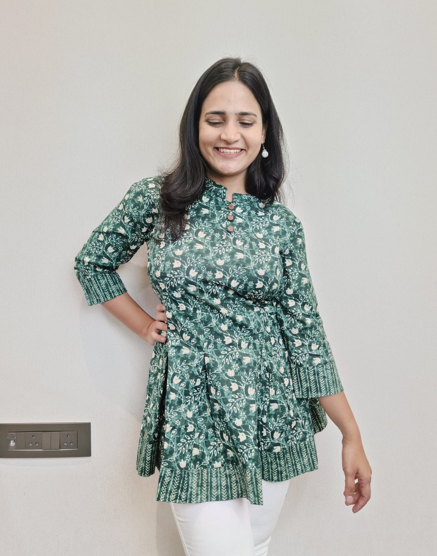 Green floral printed peplum short kurta