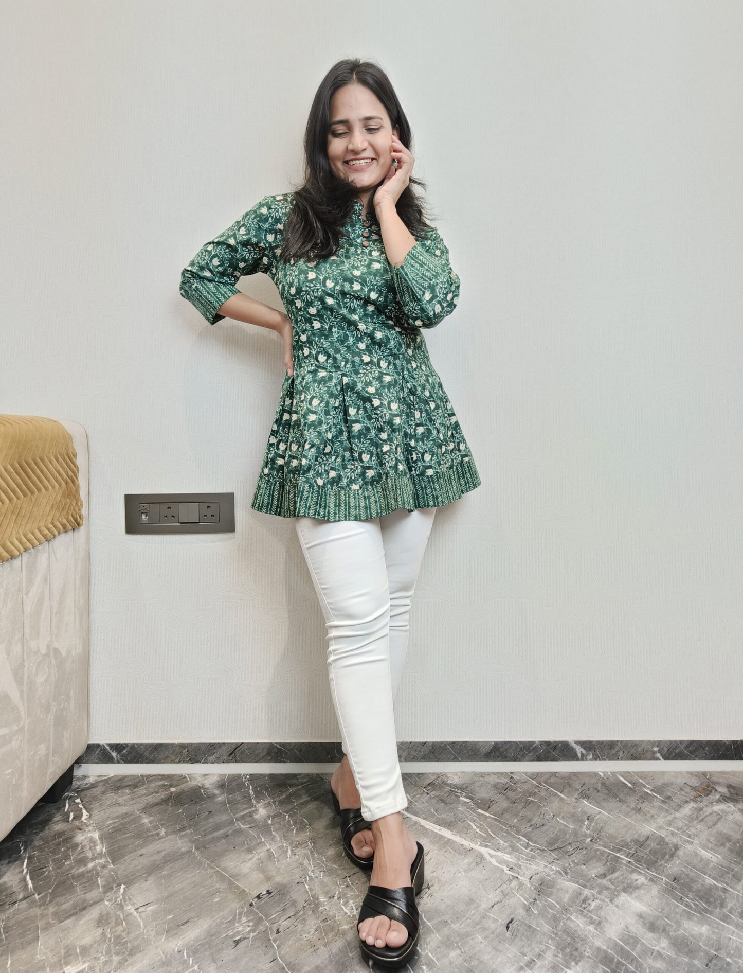 Green floral printed peplum short kurta