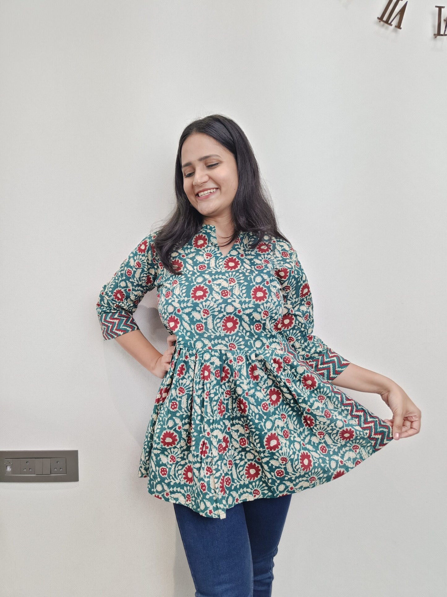 Green with red floral Nayra cut short kurta