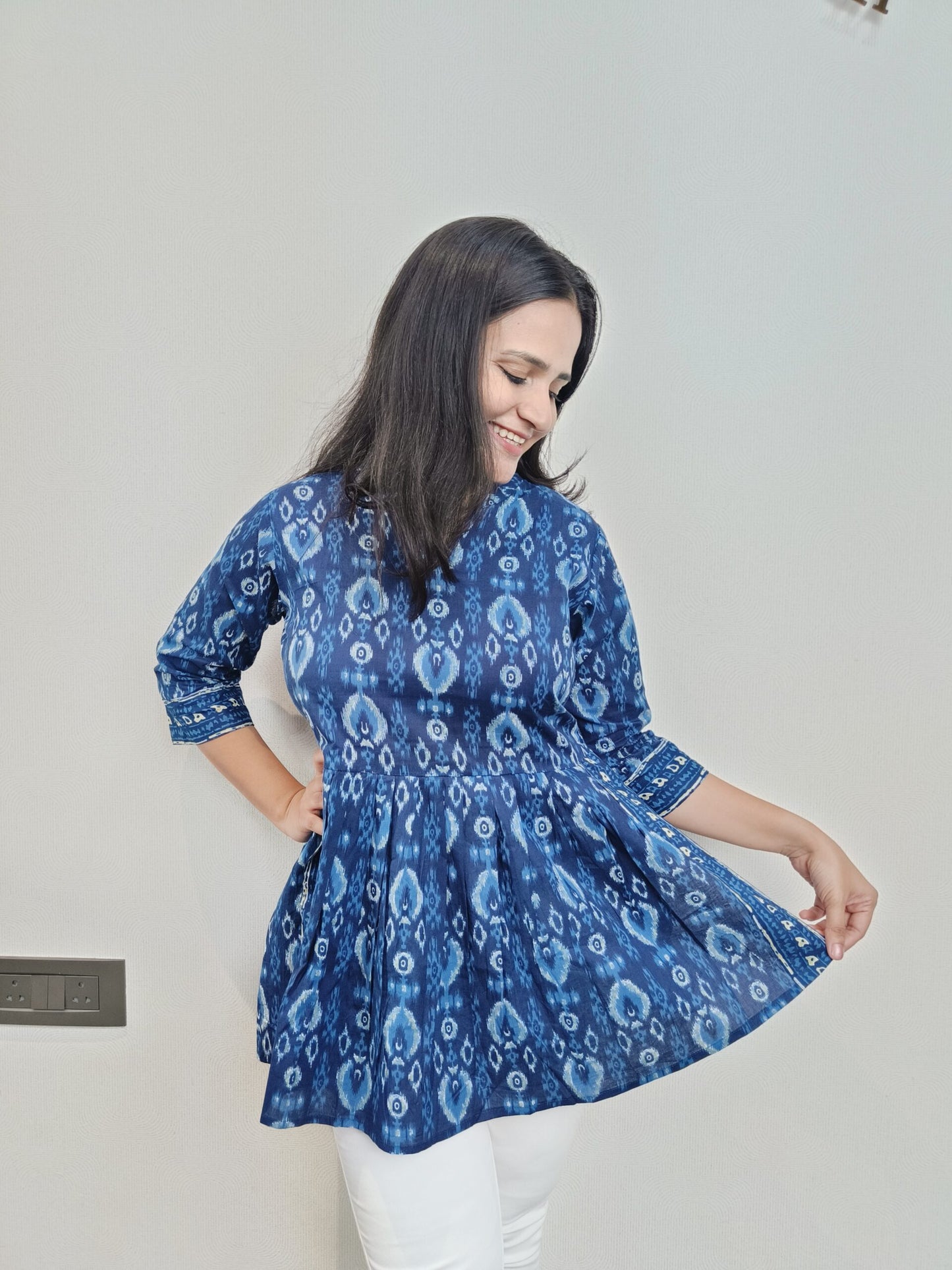 Indigo geometric print Nayra cut short kurta