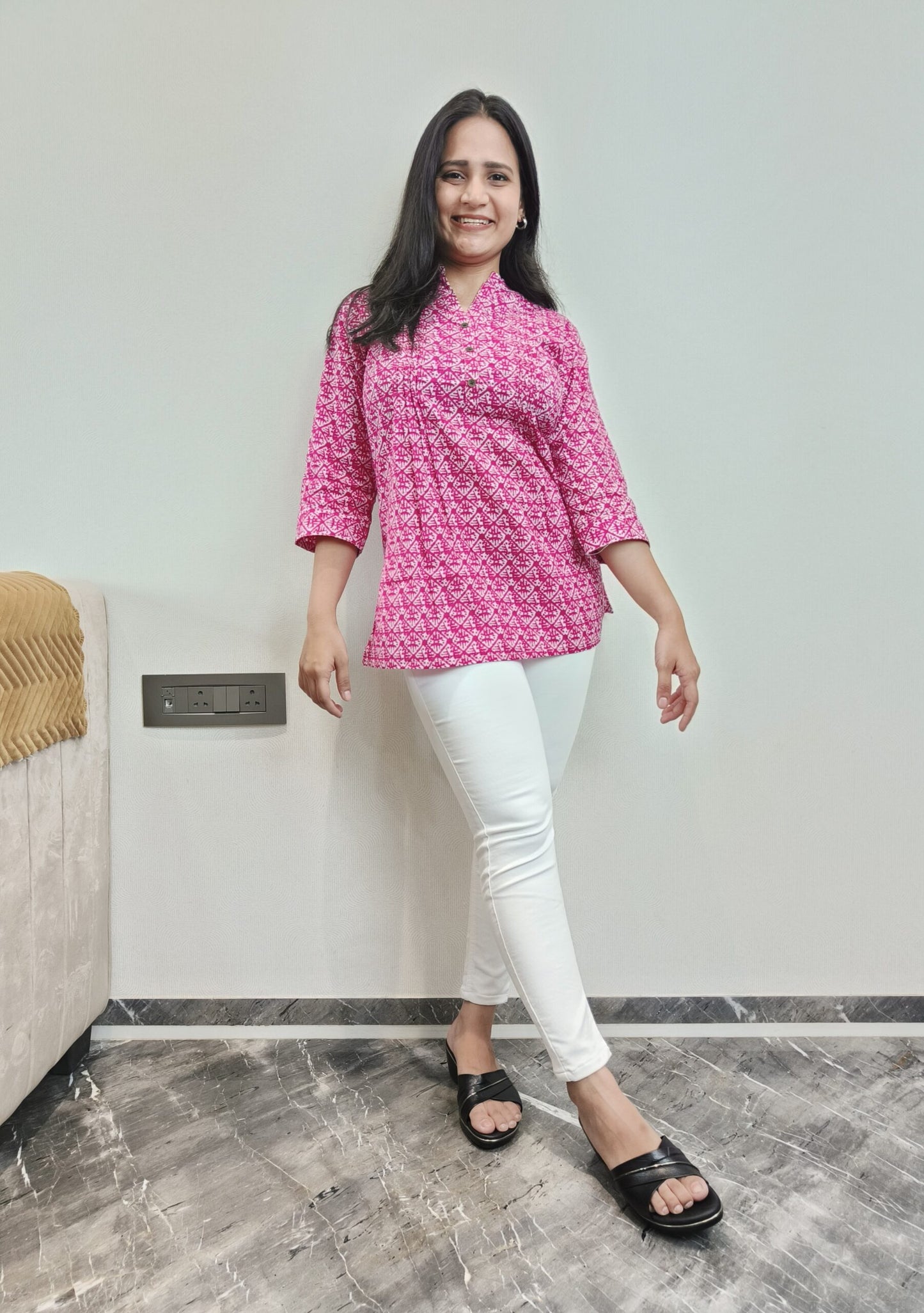 Pink geometric print pintex short kurta