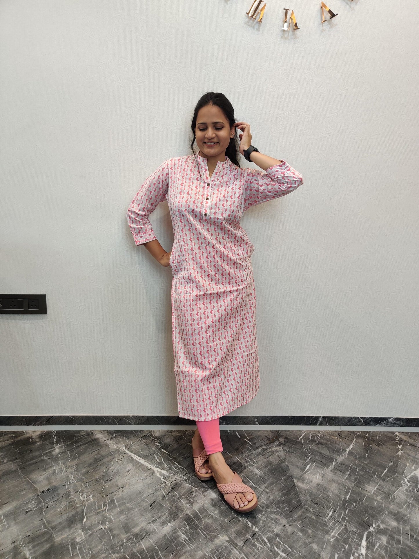 White and pink triangle printed long kurta