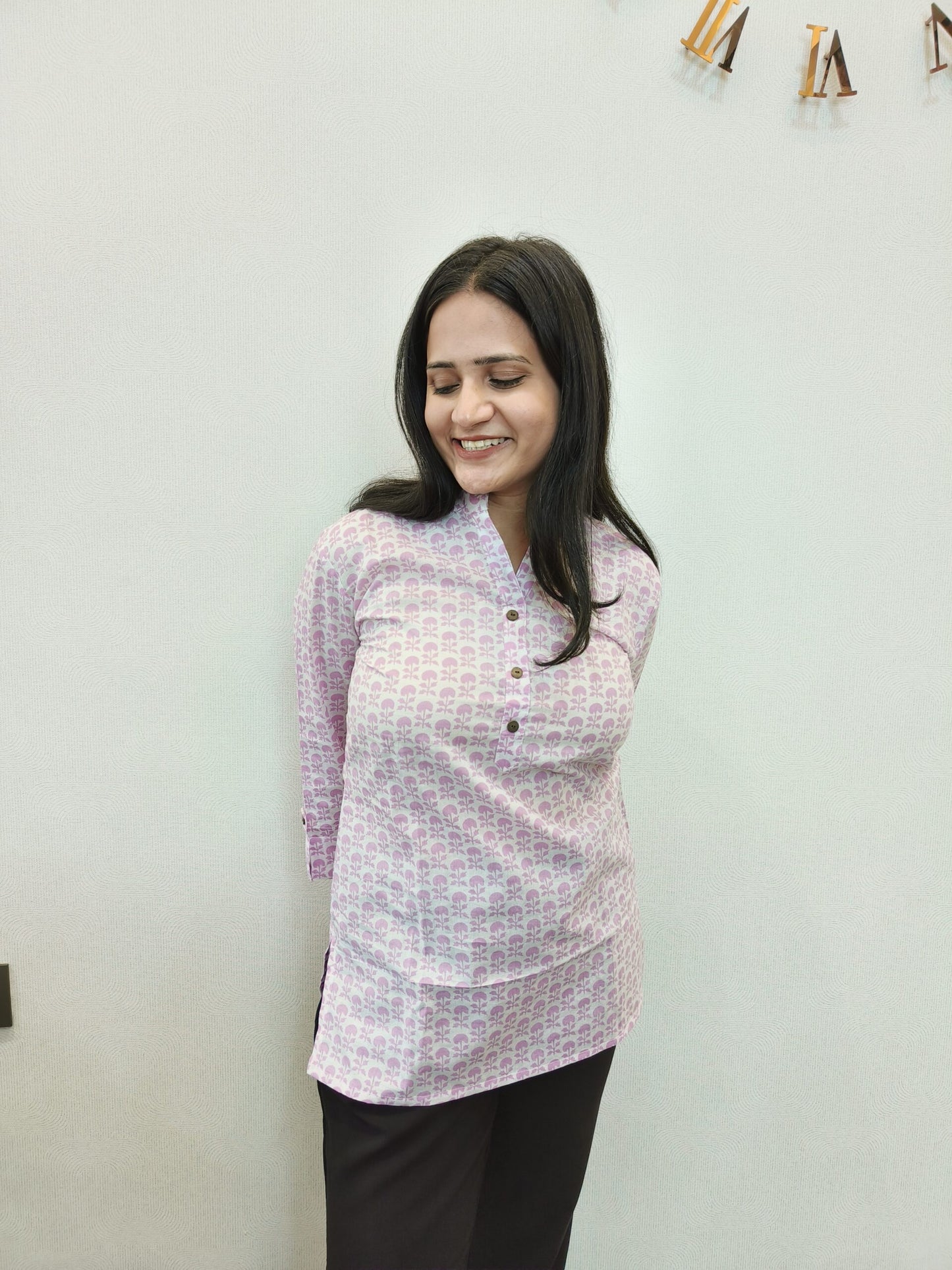 White and violet printed short kurta