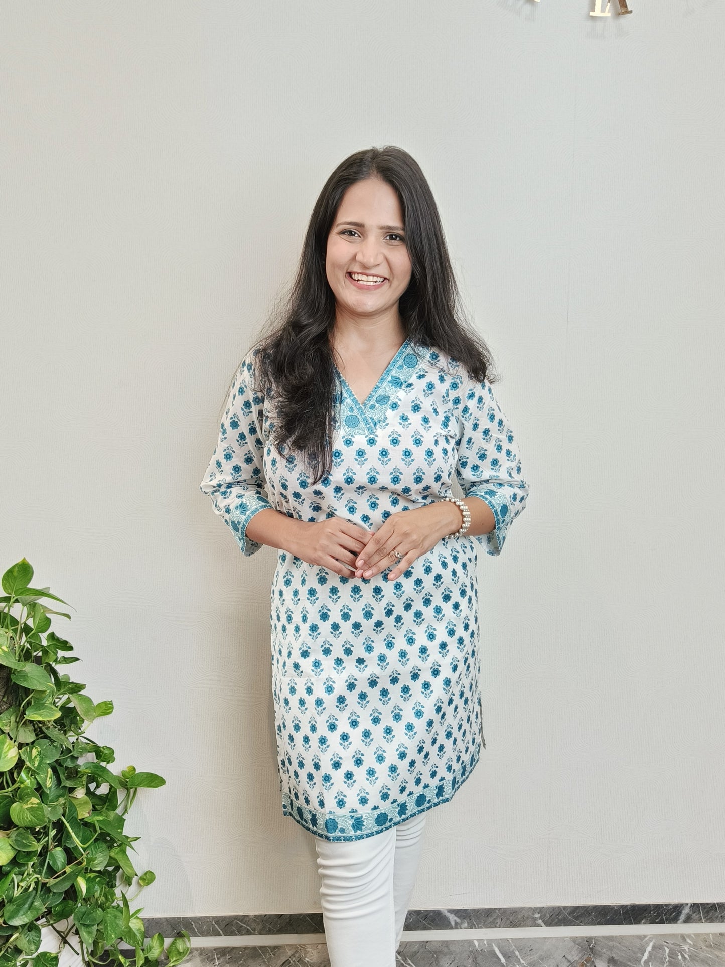 White and Blue Floral Buta Short Kurta with pockets