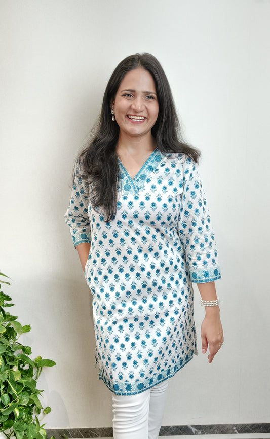 White and Blue Floral Buta Short Kurta with pockets