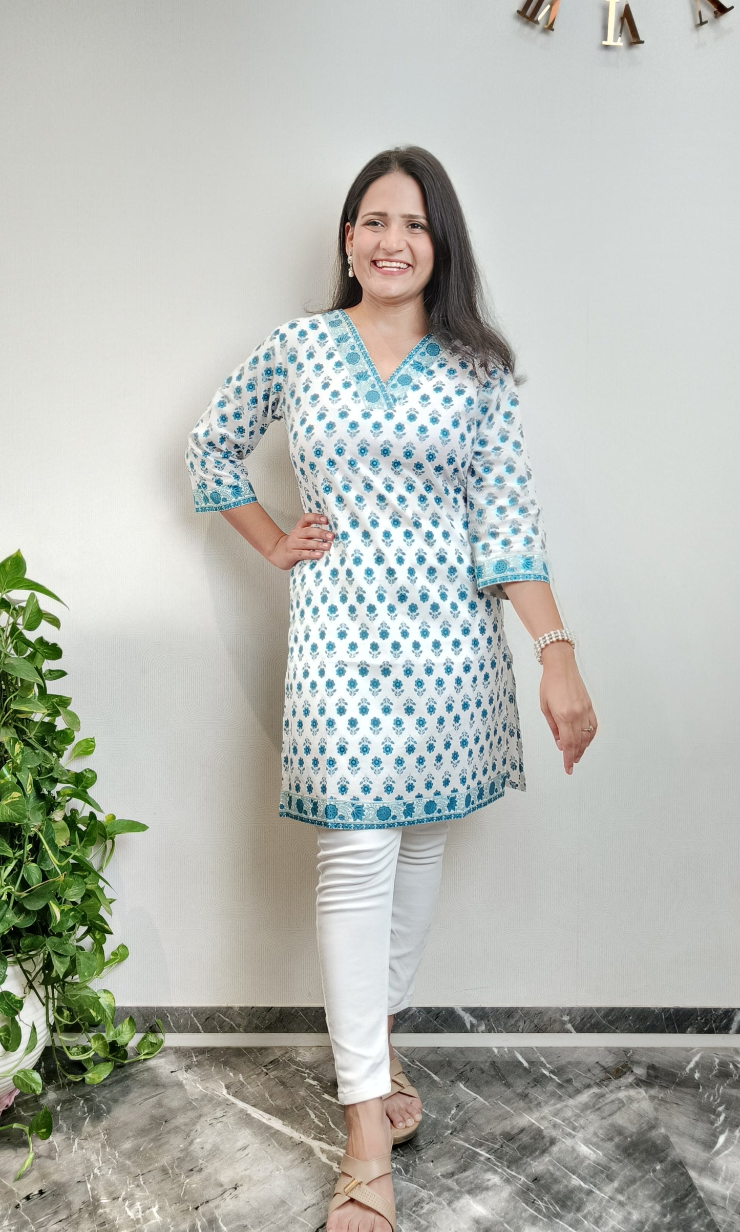 White and Blue Floral Buta Short Kurta with pockets